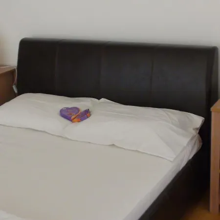 Lägenhet English House Two Bedroom & Living Sveti Vlas