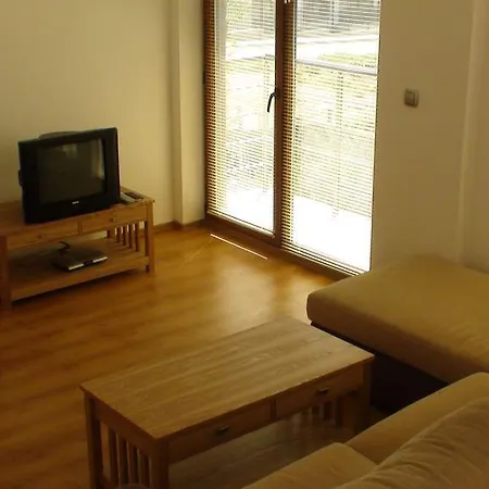 Lägenhet English House Two Bedroom & Living *