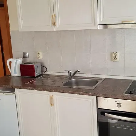 English House Two Bedroom & Living Lägenhet