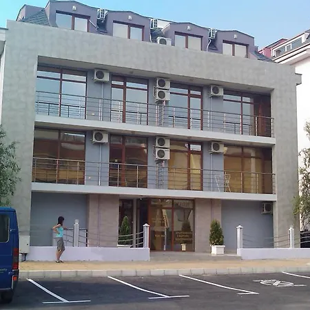 דירה English House Two Bedroom & Living *